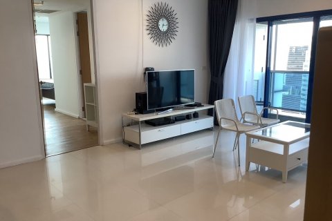 Кондоминиум с 2 спальнями в Патхум Ване, Бангкок, Таиланд № 138205 - фото 1