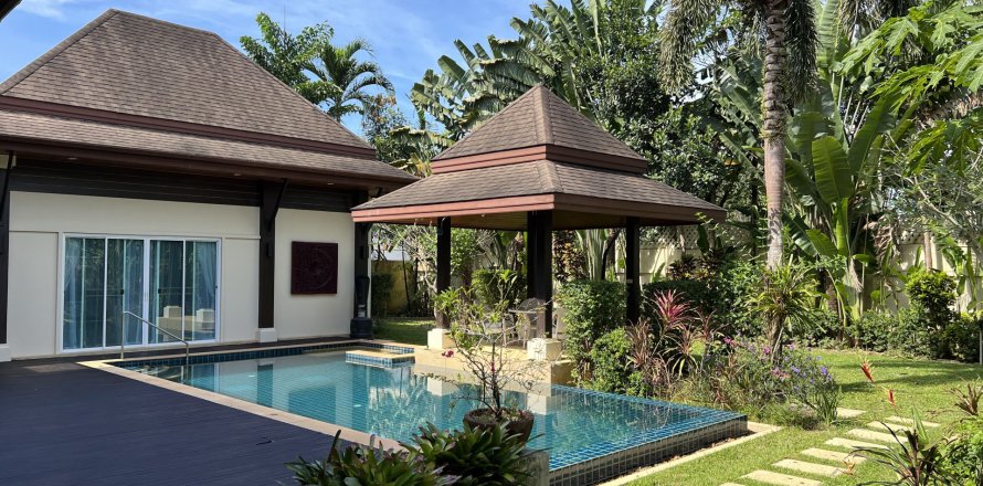 Villa in Phuket, Thailand 3 bedrooms № 173279