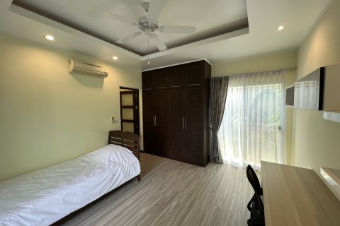 Villa in Phuket, Thailand 3 bedrooms № 173279 - photo 19