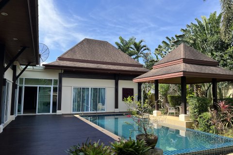 Villa in Phuket, Thailand 3 bedrooms № 173279 - photo 14