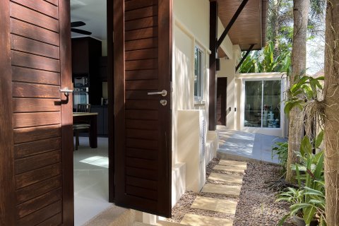 Villa in Phuket, Thailand 3 bedrooms № 173279 - photo 8