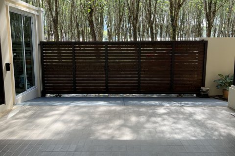 Villa in Phuket, Thailand 3 bedrooms № 173279 - photo 12