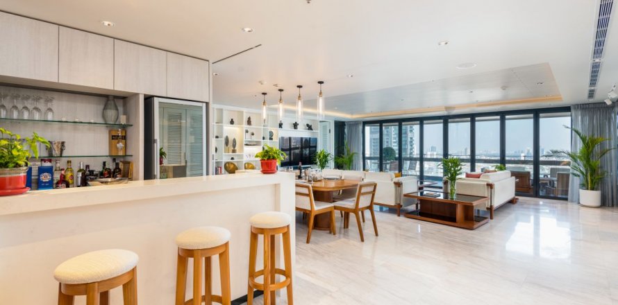 Condo à Bangkok, Thaïlande, 4 chambres  № 133764