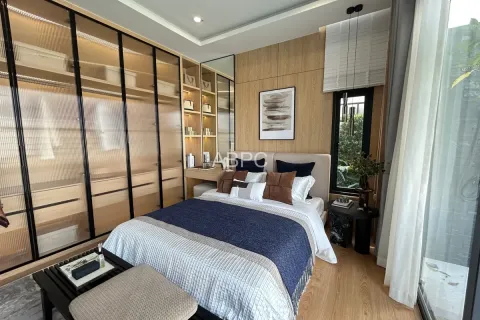 Casa de 4 dormitorios en Pattaya, Tailandia № 211165 - foto 8