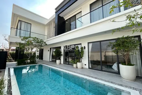 Casa de 4 dormitorios en Pattaya, Tailandia № 211165 - foto 5