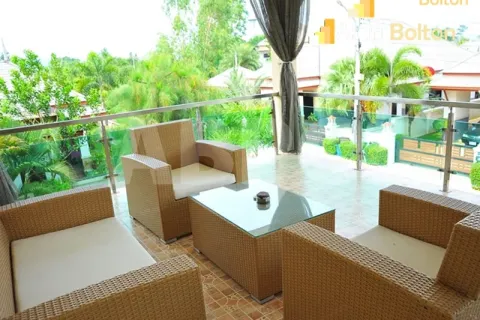 Casa de 4 dormitorios en Pattaya, Tailandia № 211167 - foto 13