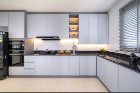 Villa à Pattaya, Thaïlande 4 chambres № 172582 - photo 5