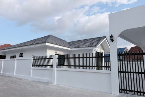 Villa à Pattaya, Thaïlande 3 chambres № 172584 - photo 2