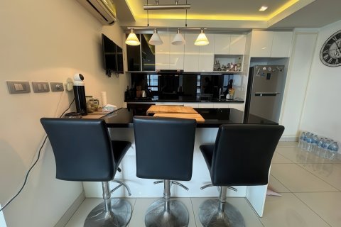 Appartement à Pattaya, Thaïlande 2 chambres № 172585 - photo 9