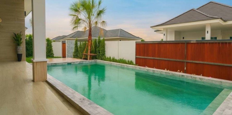 Villa in Hua Hin, Thailand 3 bedrooms № 134554