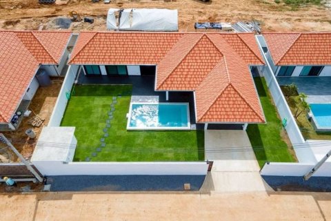 Villa in Hua Hin, Thailand 3 bedrooms № 134552 - photo 3