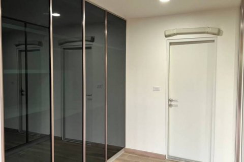 Таунхаус в Бангкоке, Таиланд с 3 спальнями  № 134556 - фото 9