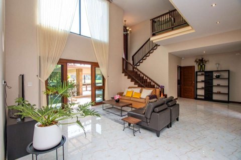 House in Chiang Mai, Thailand 5 bedrooms № 162465 - photo 9