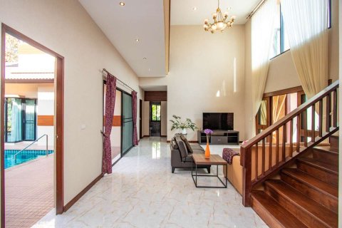 House in Chiang Mai, Thailand 5 bedrooms № 162465 - photo 15