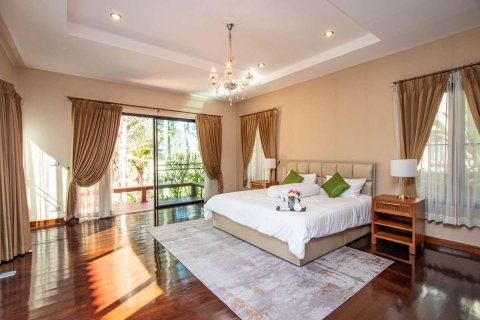 House in Chiang Mai, Thailand 5 bedrooms № 162465 - photo 29
