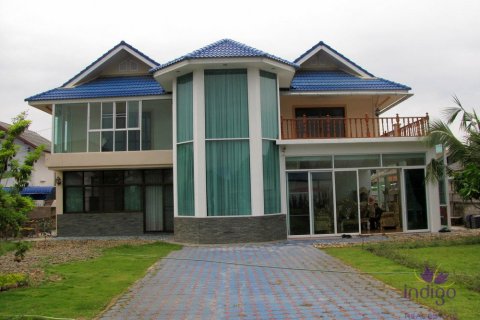 House in Chiang Mai, Thailand 7 bedrooms № 162467