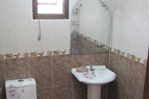 House in Chiang Mai, Thailand 7 bedrooms № 162467 - photo 13