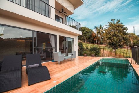 Villa à Surat Thani, Thaïlande 2 chambres № 172656