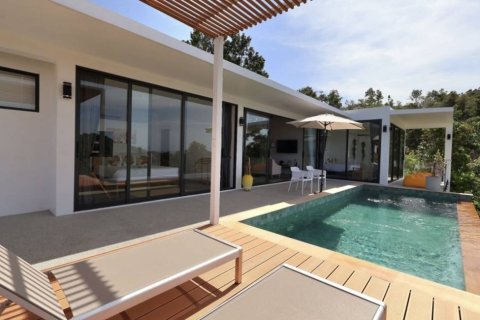 Villa in Surat Thani, Thailand 2 bedrooms № 172654 - photo 4