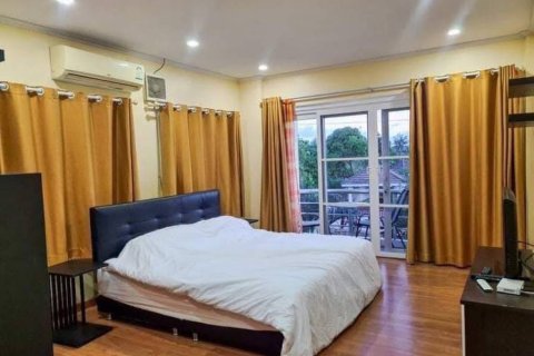 Villa in Hua Hin, Thailand 4 bedrooms № 172657 - photo 8