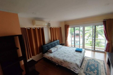 Villa in Hua Hin, Thailand 4 bedrooms № 172657 - photo 9