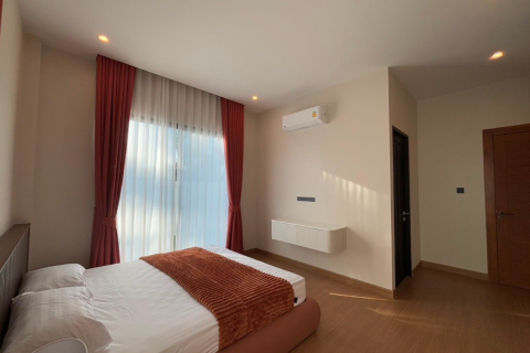 Вилла в Паттайе, Таиланд с 3 спальнями № 171877 - фото 24