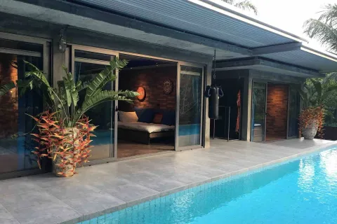 Villa in Phuket, Thailand 3 bedrooms № 171882 - photo 6