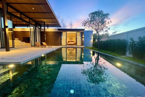 Villa in Phuket, Thailand 3 bedrooms № 171881