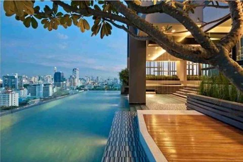 Condo in Bangkok, Thailand, 1 bedroom № 183343 - photo 2