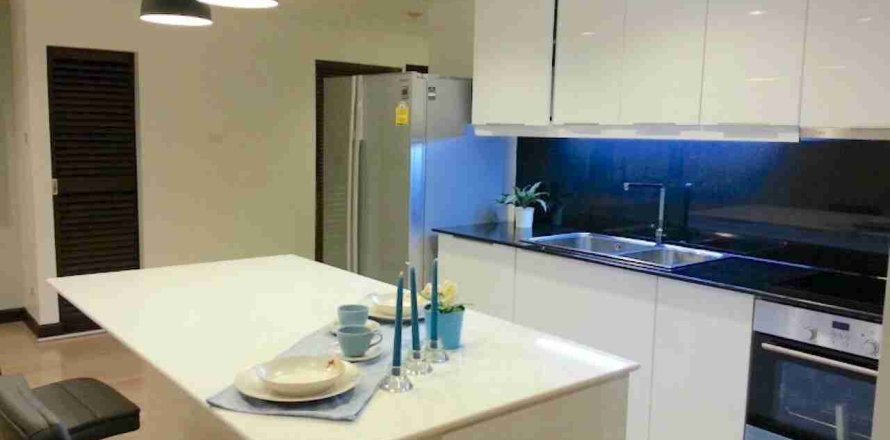 Condo in Bangkok, Thailand, 3 bedrooms  № 183345
