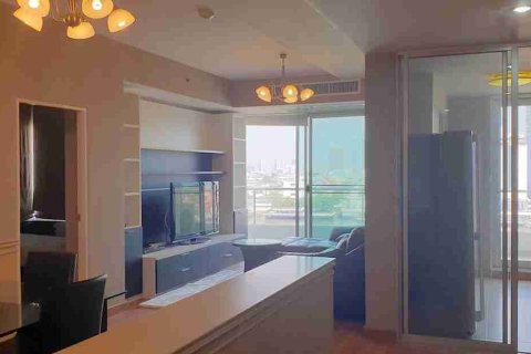 Condo in Thonburi, Bangkok, Thailand, 2 bedrooms  № 183344 - photo 7