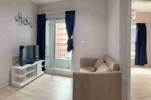 Condo in Bangkok, Thailand, 2 bedrooms  № 183341 - photo 6
