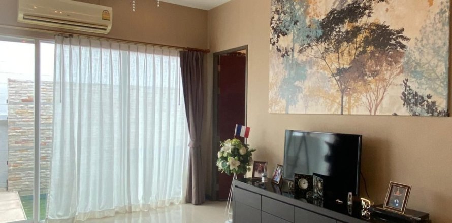 Villa in Pattaya, Thailand 3 bedrooms № 153038