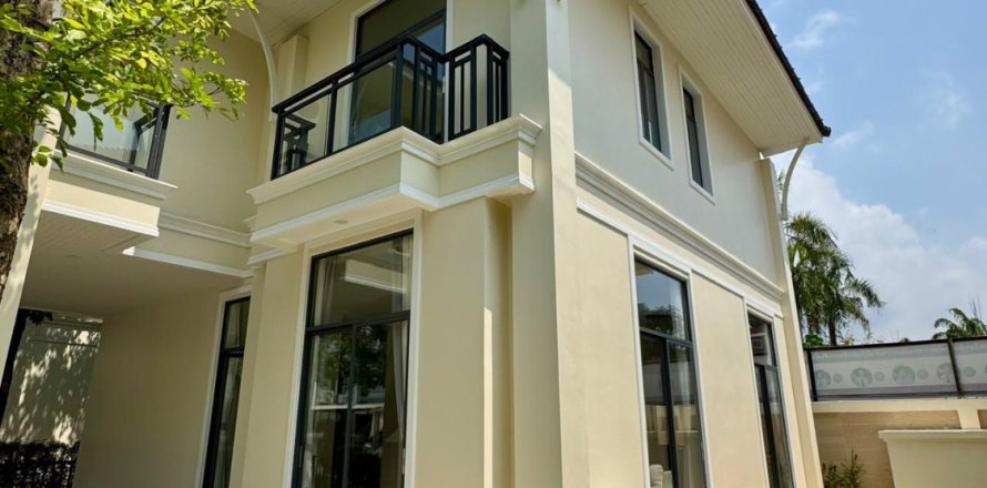 Villa à Pattaya, Thaïlande 4 chambres № 195752