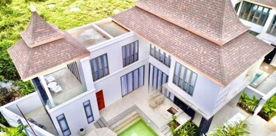 Villa in Phuket, Thailand 3 bedrooms № 134526