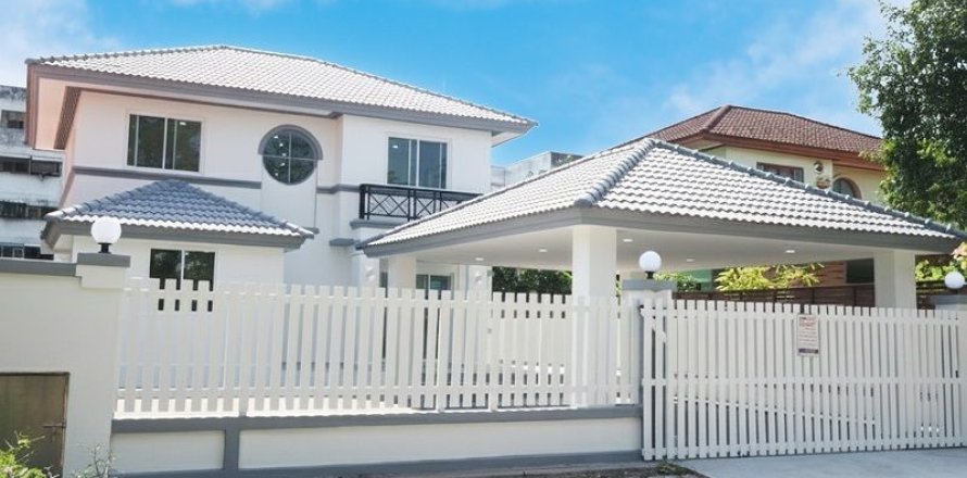 House in Ban Lam Luk Ka, Thailand 4 bedrooms № 156925