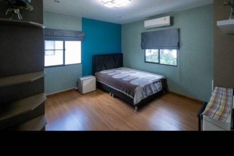 House in Samut Prakan, Thailand 3 bedrooms № 156924 - photo 7