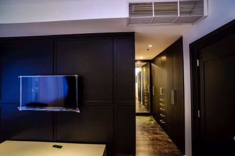 Condo à Bangkok, Thaïlande, 3 chambres № 181034 - photo 9