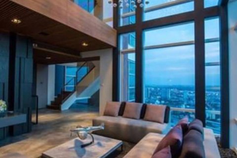 Condo in Bangkok, Thailand, 4 bedrooms  № 181035 - photo 15