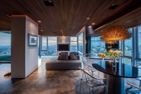 Condo in Bangkok, Thailand, 4 bedrooms  № 181035 - photo 8