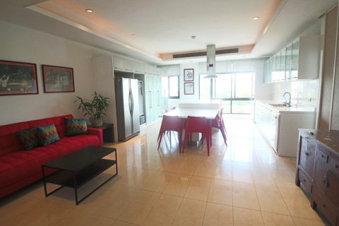 Penthouse in Bangkok, Thailand 4 bedrooms № 181037 - photo 4