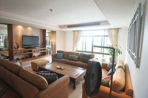 Penthouse in Bangkok, Thailand 4 bedrooms № 181037 - photo 27