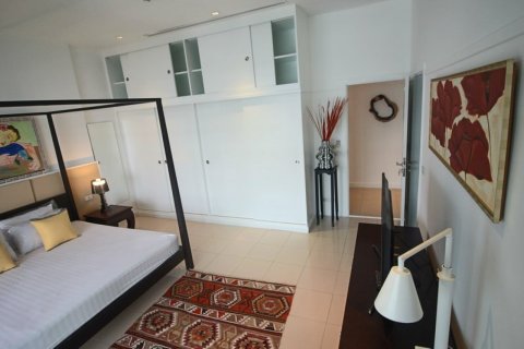 Penthouse in Bangkok, Thailand 4 bedrooms № 181037 - photo 14