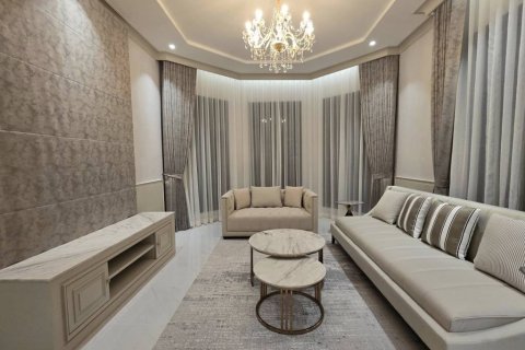 Дом в Бангкапи, Бангкок, Таиланд с 4 спальнями  № 151076 - фото 2