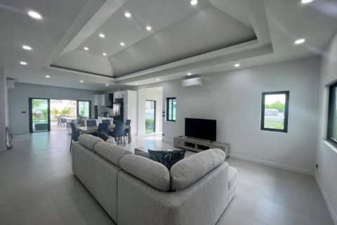 Вилла в Хуа Хине, Таиланд с 3 спальнями  № 151075 - фото 2