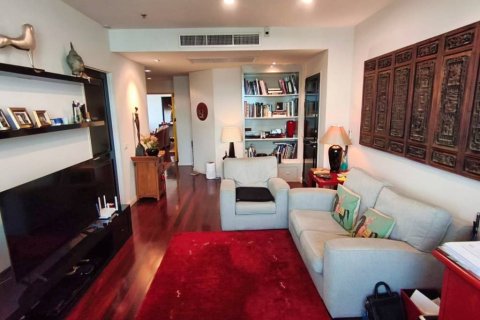 Кондоминиум с 2 спальнями в Кхлонг Сане, Бангкок, Таиланд № 151078 - фото 2