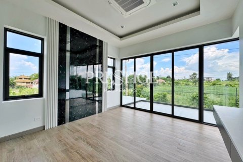 บ้านในพัทยา, ประเทศไทย 6 ห้องนอน № 198324 - รูปถ่าย 21