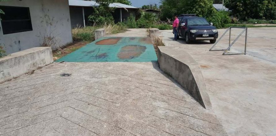 Land in Kamphaeng Phet, Thailand 1113600 sq.m. № 163509