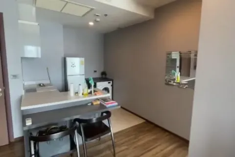 Студия в кондо в Клонг Тоэй, Бангкок, Таиланд № 163503 - фото 2