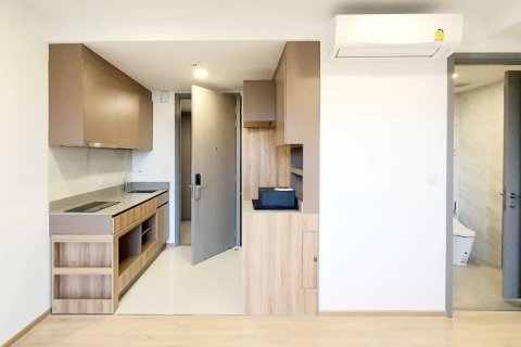 Студия в кондо в Ваттхане, Бангкок, Таиланд № 163508 - фото 6